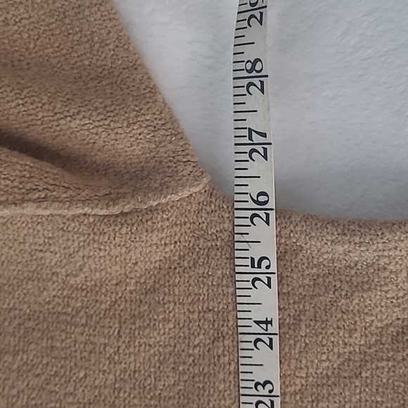 Alice + Olivia oversized super comfortable soft sweater - Picture 2 of 5